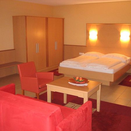 Hotel Cafe Lorenz 호헤넴스 외부 사진