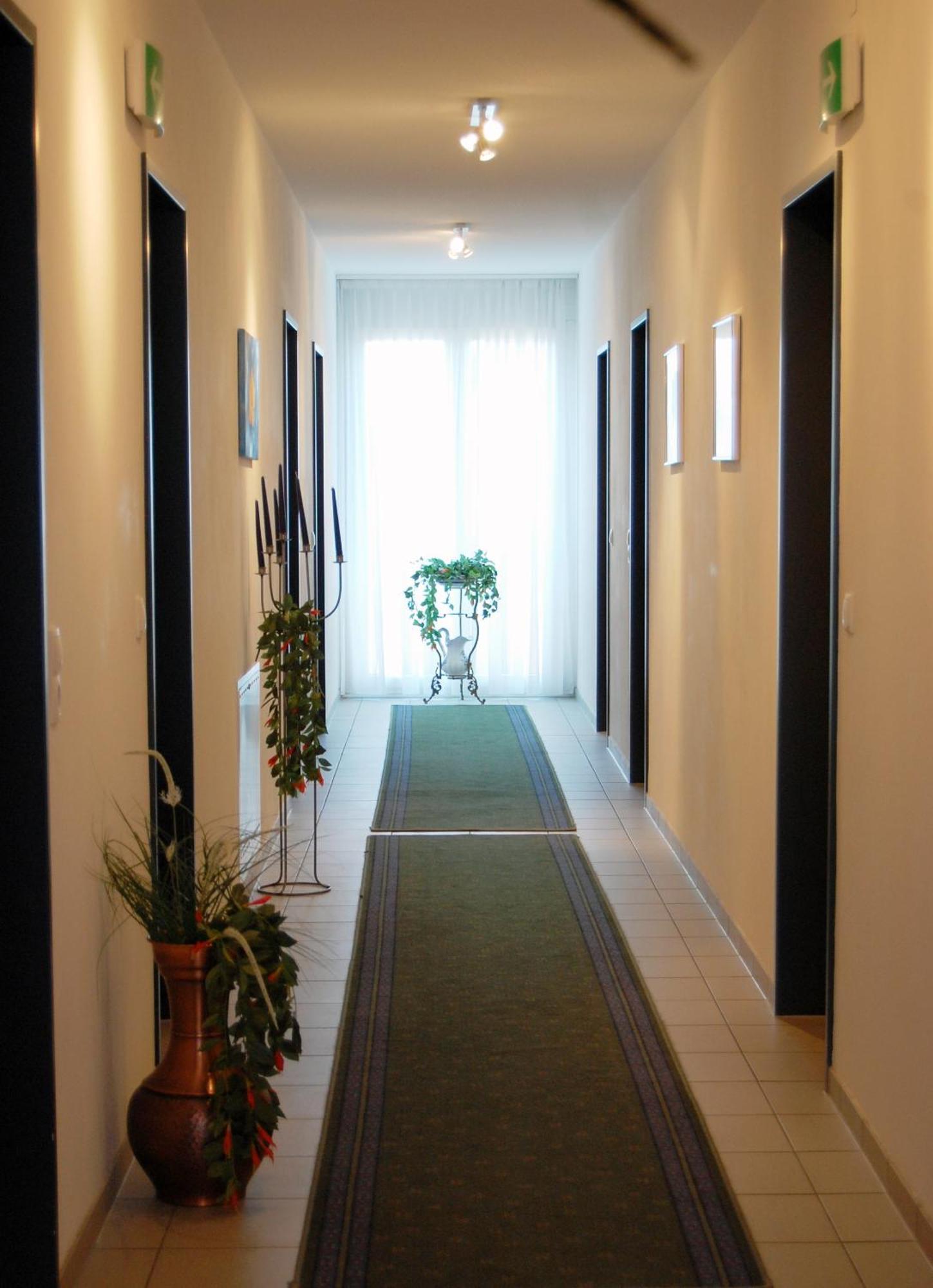 Hotel Cafe Lorenz 호헤넴스 외부 사진