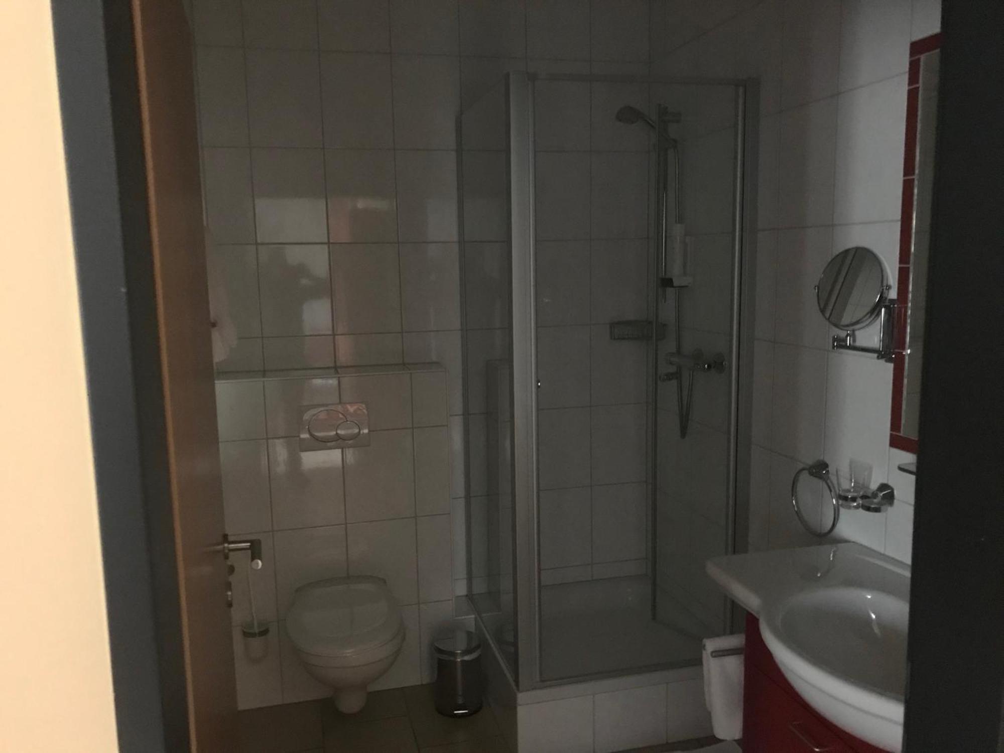 Hotel Cafe Lorenz 호헤넴스 외부 사진