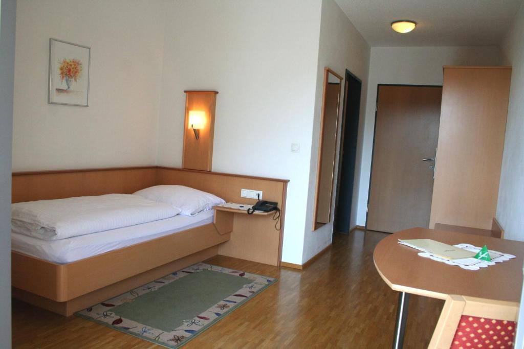 Hotel Cafe Lorenz 호헤넴스 객실 사진