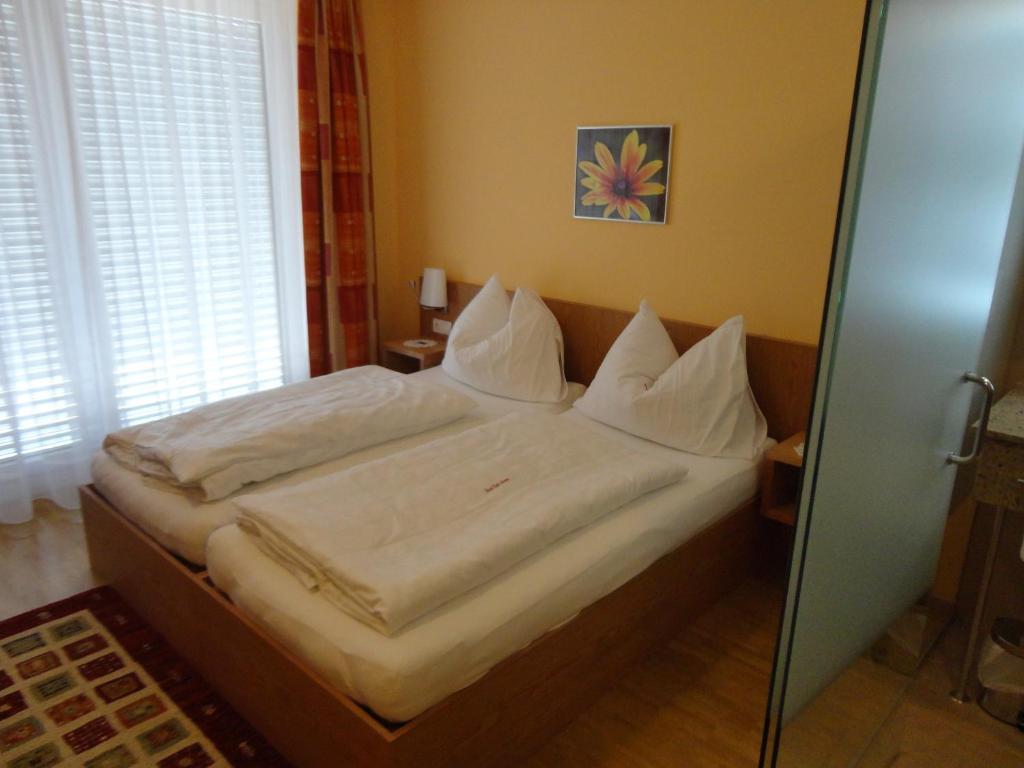 Hotel Cafe Lorenz 호헤넴스 객실 사진